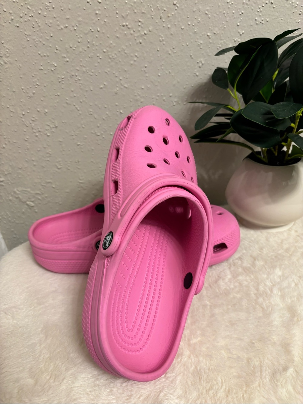 CROCS Classic Clog in Pink